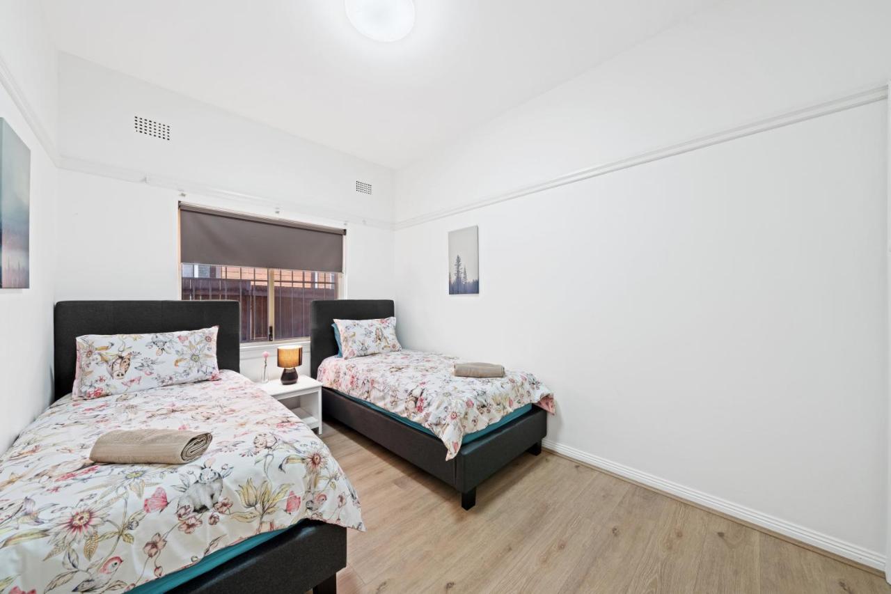 Burwood New 2 Bedroom 2 Bath Apt Free Parking 시드니 외부 사진